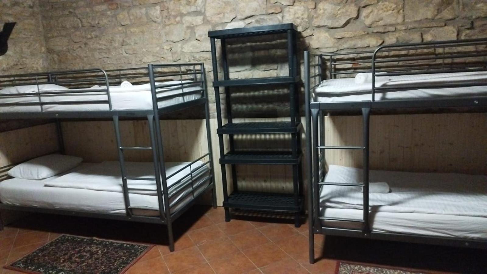 Alba Hostel Прага Екстериор снимка