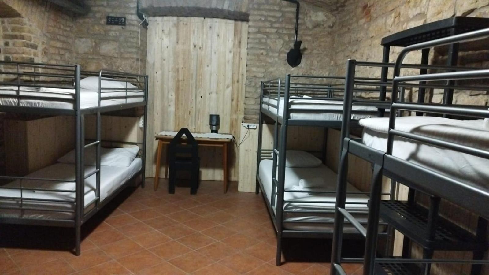 Alba Hostel Прага Екстериор снимка
